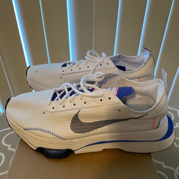 Nike Mens Air Zoom Type SEN. 354 Blue/White Sneakers Size 10